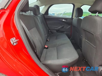 Zdjęcie 10 z 12 samochodu: 2016 FORD FOCUS SE VIN:1FADP3F29GL261357 - miniatura