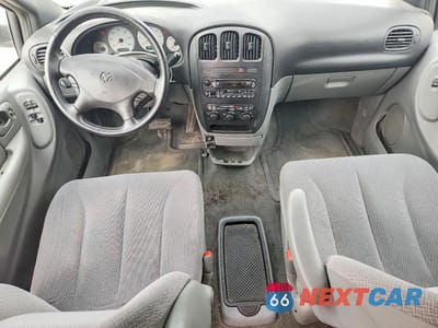 Zdjęcie 8 z 13 samochodu: 2004 DODGE GRAND CARAVAN SXT VIN:2D4GP44L64R585817 - miniatura