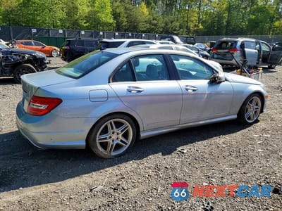 Trzecie zdjęcie samochodu z tyłu: 2013 MERCEDES-BENZ C 250 VIN:WDDGF4HB9DA781391 - miniatura