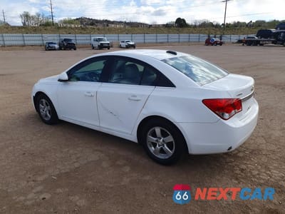 Drugie zdjęcie samochodu z przodu: 2015 CHEVROLET CRUZE LT VIN:1G1PC5SB6F7137406 - miniatura