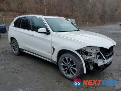Czwarte zdjęcie samochodu z boku: 2018 BMW X5 VIN:5UXKR0C56J0X86425 - miniatura