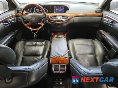 Zdjęcie 8 z 12 samochodu: 2010 MERCEDES-BENZ S 550 4MATIC VIN:WDDNG8GB8AA358245 - miniatura