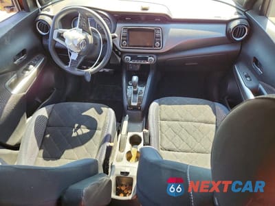 Zdjęcie 8 z 12 samochodu: 2018 NISSAN KICKS SV VIN:3N1CP5CU5JL528838 - miniatura