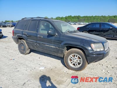 Czwarte zdjęcie samochodu z boku: 2004 JEEP GRAND CHEROKEE LAREDO VIN:1J4GW48N04C319420 - miniatura