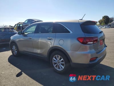 Drugie zdjęcie samochodu z przodu: 2019 KIA SORENTO LX VIN:5XYPG4A39KG557237 - miniatura