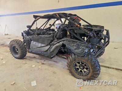 Trzecie zdjęcie samochodu z tyłu: 2023 CAN-AM MAVERICK X3 UTILITY VEHICLE VIN:3JBVRAV48PE000443 - miniatura