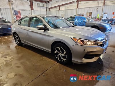 Czwarte zdjęcie samochodu z boku: 2017 HONDA ACCORD LX VIN:1HGCR2F30HA207897 - miniatura