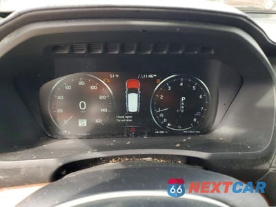 Zdjęcie 9 z 12 samochodu: 2016 VOLVO XC90 T6 VIN:YV4A22PL7G1038059 - miniatura