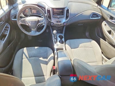 Zdjęcie 8 z 13 samochodu: 2019 CHEVROLET CRUZE LT VIN:1G1BE5SM5K7109449 - miniatura