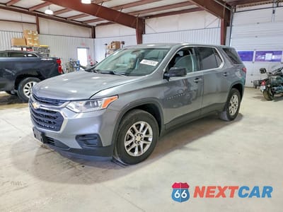 2019 CHEVROLET TRAVERSE LS 1GNERFKW4KJ233240 - główne zdjęcie licytacji z USA - miniatura