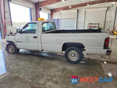 Drugie zdjęcie samochodu z przodu: 2001 DODGE RAM 1500 VIN:1B7HC16Y61S142565 - miniatura