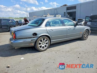 Trzecie zdjęcie samochodu z tyłu: 2005 JAGUAR XJ8 L VIN:SAJWA79C95SG48787 - miniatura