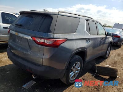 Trzecie zdjęcie samochodu z tyłu: 2021 CHEVROLET TRAVERSE LT VIN:1GNEVGKW2MJ132122 - miniatura
