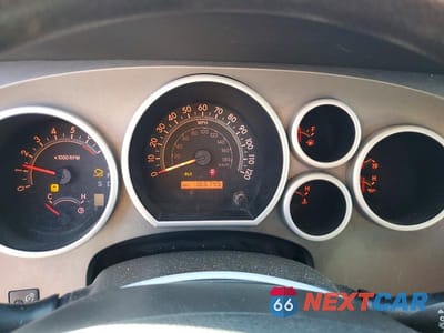 Zdjęcie 9 z 11 samochodu: 2010 TOYOTA TUNDRA GRADE VIN:5TFDW5F10AX156528 - miniatura