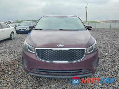 Piąte zdjęcie samochodu w środku: 2017 KIA SEDONA LX VIN:KNDMB5C1XH6319105 - miniatura