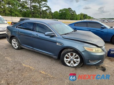 Czwarte zdjęcie samochodu z boku: 2010 FORD TAURUS SEL VIN:1FAHP2EW1AG168932 - miniatura