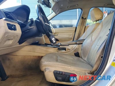 Zdjęcie 7 z 12 samochodu: 2013 BMW 328 I SULEV VIN:WBA3C1C52DF442859 - miniatura