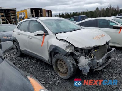 Czwarte zdjęcie samochodu z boku: 2021 HYUNDAI KONA SE VIN:KM8K12AA2MU718670 - miniatura