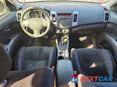 Zdjęcie 8 z 12 samochodu: 2010 MITSUBISHI OUTLANDER ES VIN:JA4AS2AW2AZ005446 - miniatura