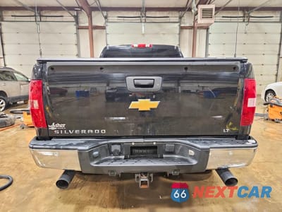 Zdjęcie 6 z 11 samochodu: 2013 CHEVROLET SILVERADO K1500 LT VIN:1GCRKSE70DZ394393 - miniatura