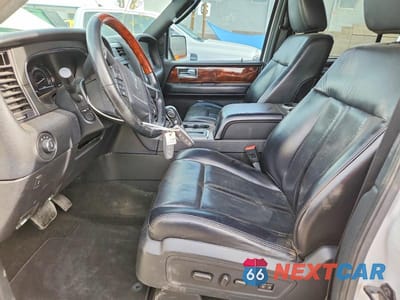 Zdjęcie 7 z 14 samochodu: 2017 LINCOLN NAVIGATOR SELECT VIN:5LMJJ2JT5HEL12067 - miniatura