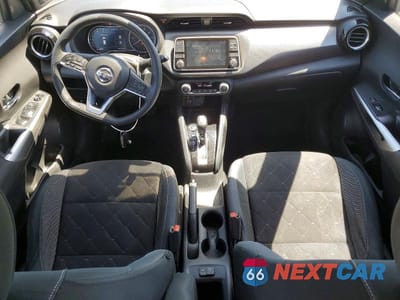 Zdjęcie 8 z 12 samochodu: 2020 NISSAN KICKS SV VIN:3N1CP5CV4LL506289 - miniatura