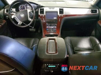 Zdjęcie 8 z 13 samochodu: 2013 CADILLAC ESCALADE LUXURY VIN:1GYS4BEF9DR270863 - miniatura