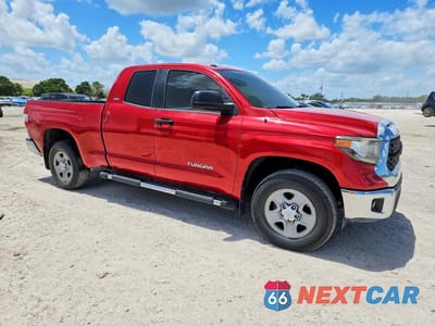 Czwarte zdjęcie samochodu z boku: 2019 TOYOTA TUNDRA SR5 VIN:5TFRM5F10KX144280 - miniatura