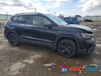 Czwarte zdjęcie samochodu z boku: 2025 VOLKSWAGEN TAOS SE BLACK VIN:3VV3C7B29SM041370 - miniatura