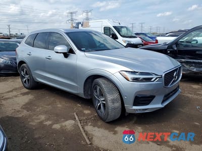 Czwarte zdjęcie samochodu z boku: 2018 VOLVO XC60 T5 R-DESIGN VIN:YV4102RM7J1048920 - miniatura