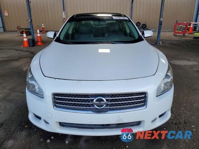 Piąte zdjęcie samochodu w środku: 2010 NISSAN MAXIMA 3.5 S VIN:1N4AA5APXAC828931 - miniatura