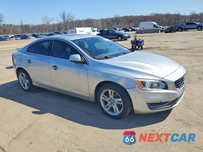Czwarte zdjęcie samochodu z boku: 2015 VOLVO S60 PREMIER VIN:YV1612TK4F2334846 - miniatura