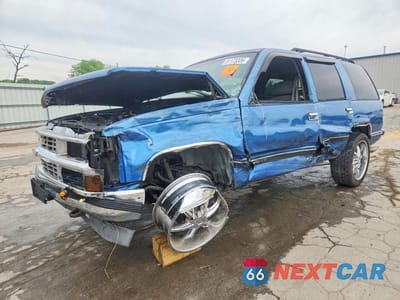 1997 CHEVROLET TAHOE K1500 1GNEK13R7VJ407614 - główne zdjęcie licytacji z USA - miniatura