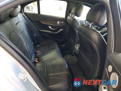 Zdjęcie 10 z 12 samochodu: 2015 MERCEDES-BENZ C 300 4MATIC VIN:55SWF4KB8FU089260 - miniatura