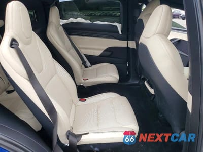 Zdjęcie 11 z 13 samochodu: 2024 TESLA MODEL X VIN:7SAXCBE69RF454764 - miniatura