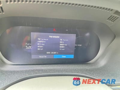Zdjęcie 9 z 12 samochodu: 2024 VOLVO XC60 PLUS VIN:YV4H60DL6R1782587 - miniatura