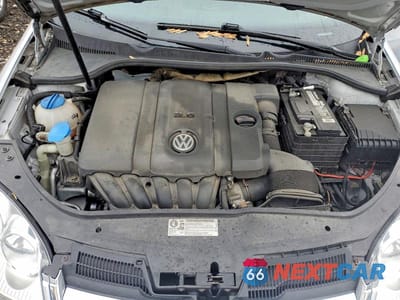 Zdjęcie 11 z 12 samochodu: 2010 VOLKSWAGEN JETTA VIN:3VWAZ7AJ5AM127123 - miniatura
