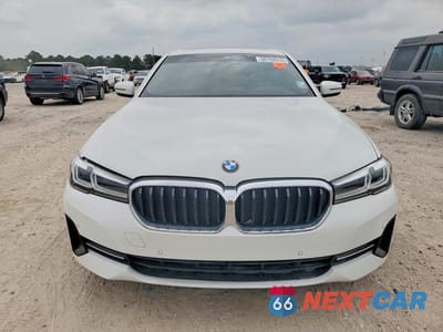 Piąte zdjęcie samochodu w środku: 2022 BMW 530 I VIN:WBA53BH00NWX41747 - miniatura