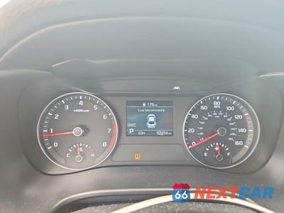 Zdjęcie 9 z 12 samochodu: 2021 KIA FORTE LXS VIN:3KPF24AD3ME304076 - miniatura