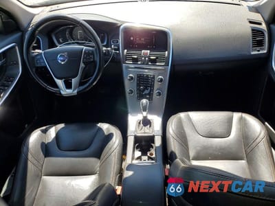Zdjęcie 8 z 13 samochodu: 2017 VOLVO XC60 T6 DYNAMIC VIN:YV449MRR5H2126741 - miniatura