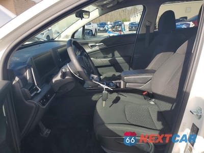 Zdjęcie 7 z 12 samochodu: 2023 KIA SPORTAGE LX VIN:KNDPU3AF7P7129250 - miniatura