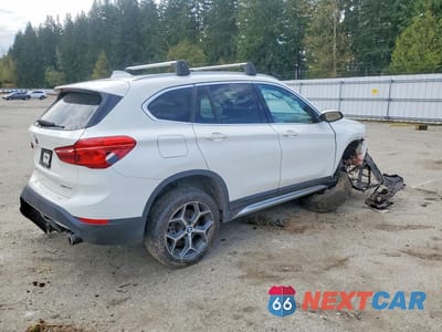 Trzecie zdjęcie samochodu z tyłu: 2018 BMW X1 XDRIVE28I VIN:WBXHT3C35J5L28748 - miniatura