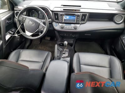 Zdjęcie 8 z 13 samochodu: 2018 TOYOTA RAV4 HV SE VIN:JTMJJREV7JD217582 - miniatura