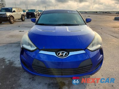 Piąte zdjęcie samochodu w środku: 2014 HYUNDAI VELOSTER BASE VIN:KMHTC6AD1EU207274 - miniatura