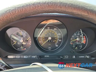 Zdjęcie 9 z 12 samochodu: 1985 MERCEDES-BENZ 380 SL VIN:WDBBA45C0FA022954 - miniatura