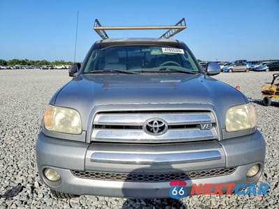 Piąte zdjęcie samochodu w środku: 2005 TOYOTA TUNDRA SR5 VIN:5TBRT34175S470042 - miniatura