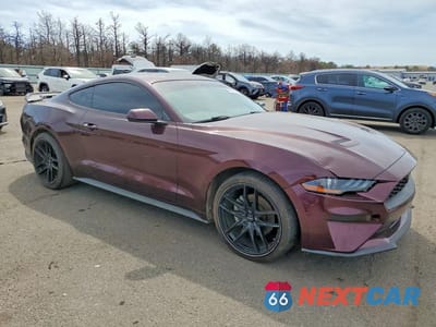 Czwarte zdjęcie samochodu z boku: 2018 FORD MUSTANG VIN:1FA6P8TH2J5102674 - miniatura