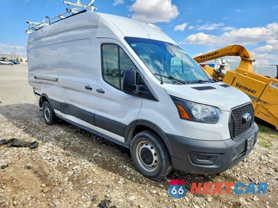 Czwarte zdjęcie samochodu z boku: 2024 FORD TRANSIT T-250 VIN:1FTBR3X86RKA63746 - miniatura