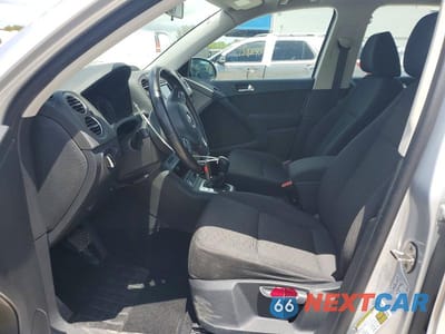 Zdjęcie 7 z 13 samochodu: 2018 VOLKSWAGEN TIGUAN LIMITED VIN:WVGBV7AX6JK000164 - miniatura