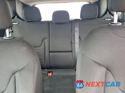 Zdjęcie 10 z 13 samochodu: 2018 JEEP RENEGADE LATITUDE VIN:ZACCJABBXJPH51214 - miniatura